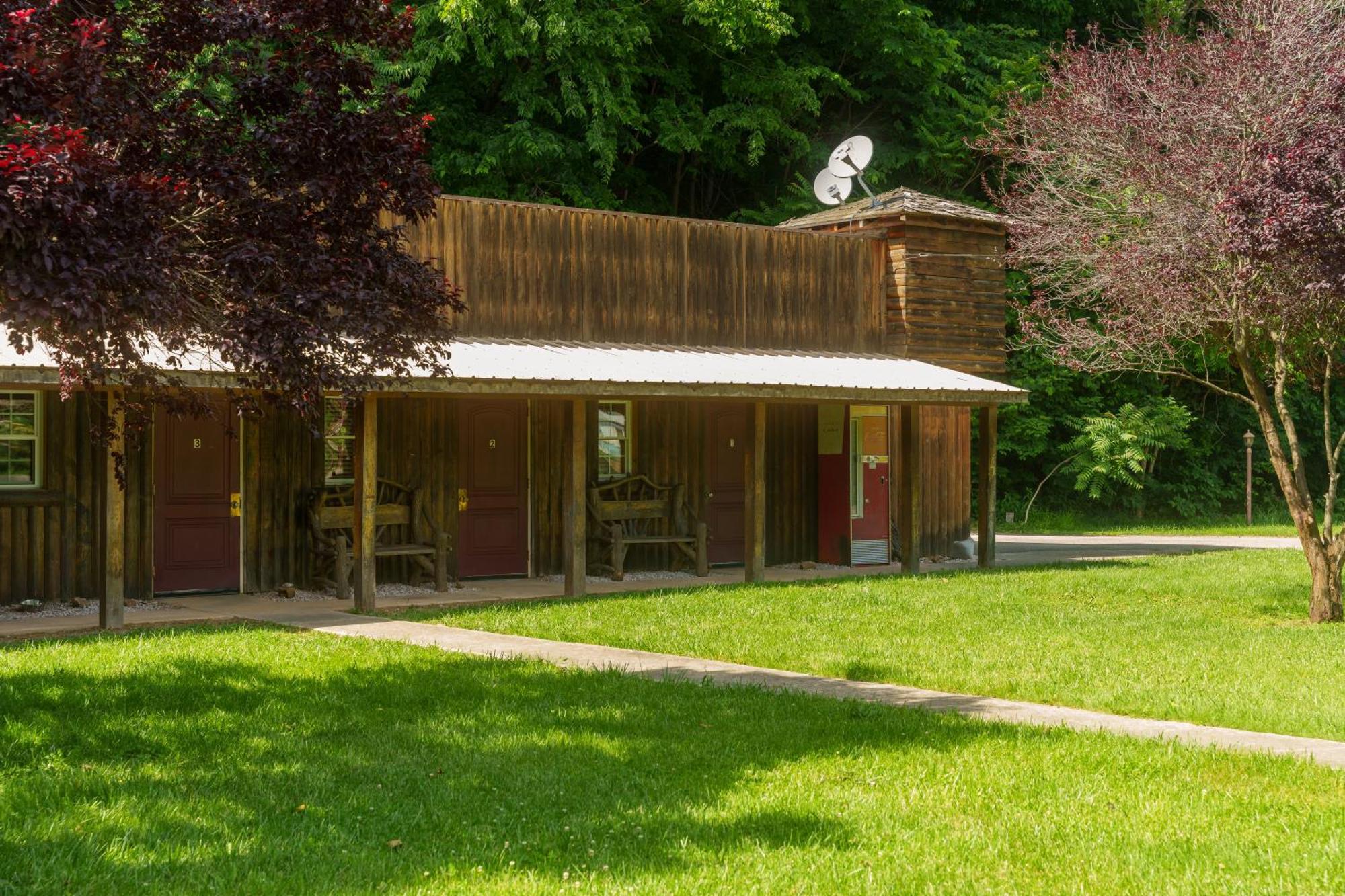 Seneca Pines Lodge Seneca Rocks Esterno foto
