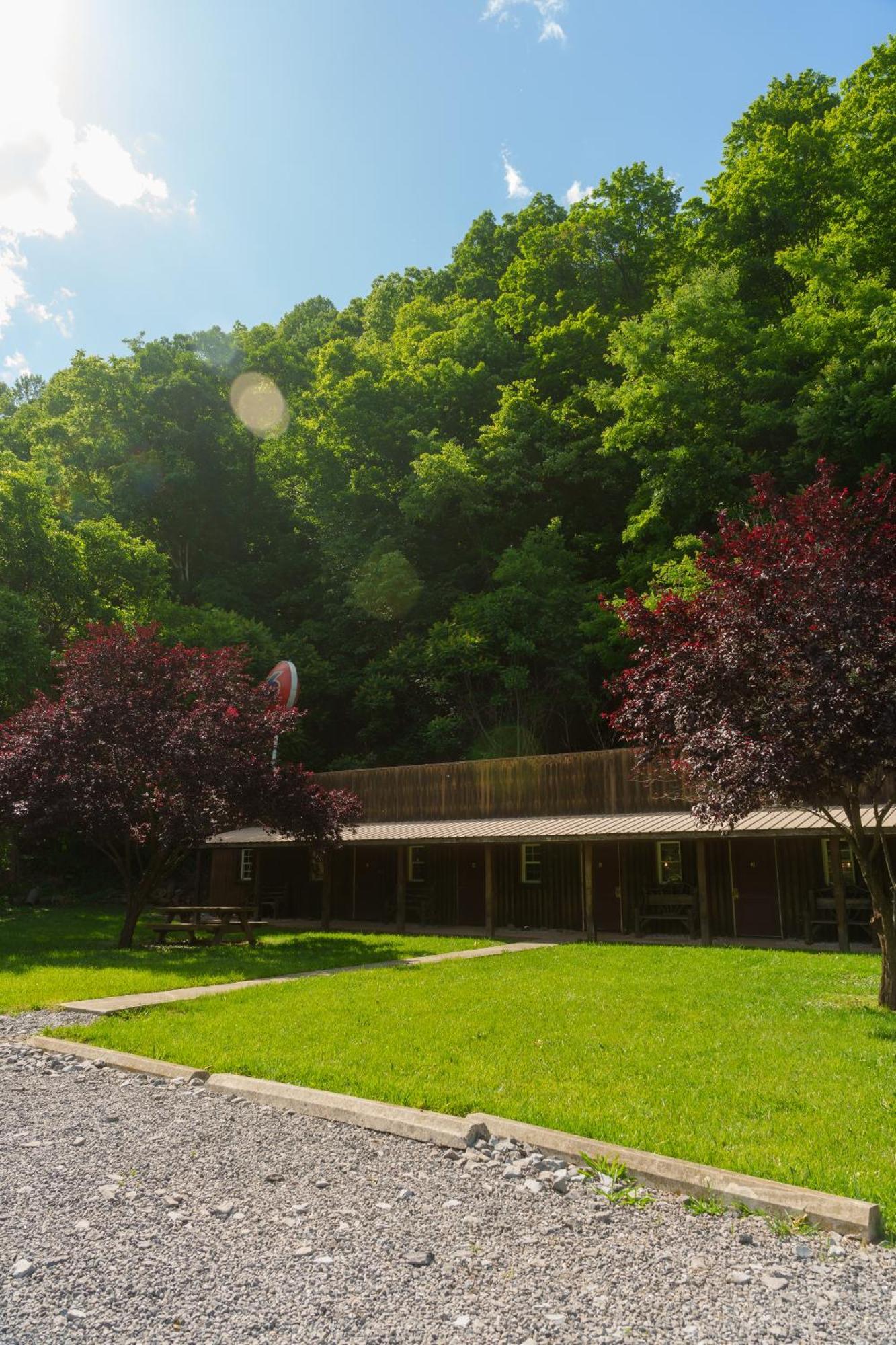 Seneca Pines Lodge Seneca Rocks Esterno foto