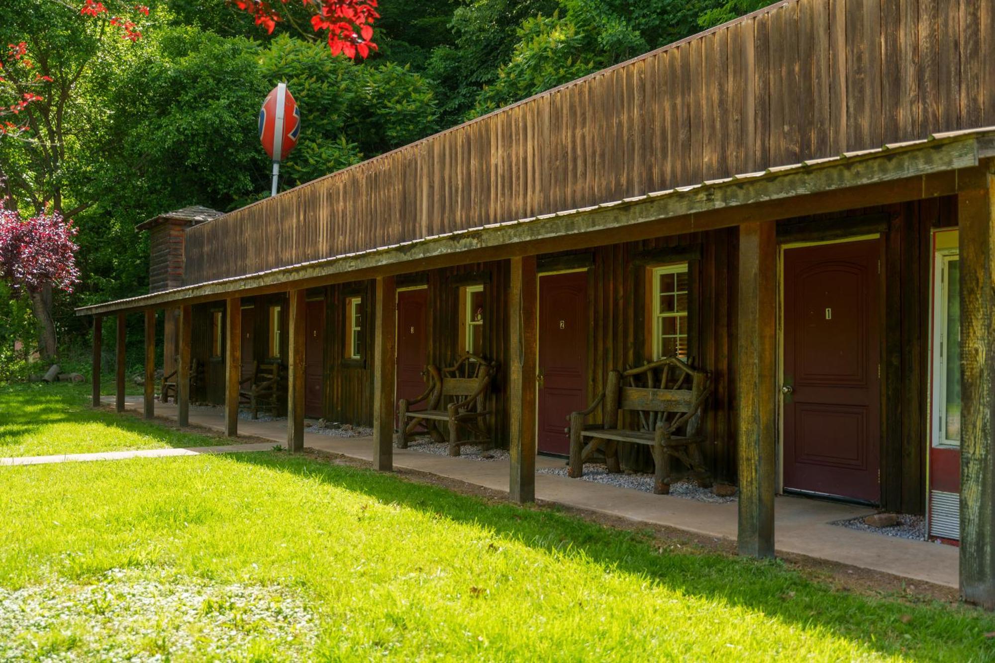 Seneca Pines Lodge Seneca Rocks Esterno foto